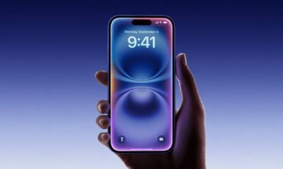 Smartphone com tela de alta tecnologia e design moderno.