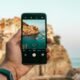 Tecnologia, fotografia móvel, turismo, fotos em dispositivo smartphone, paisagem costeira.