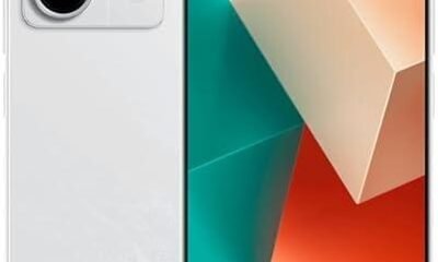 Smartphone Xiaomi Redmi com câmera tripla de alta resolução, design moderno e tecnologia avançada.