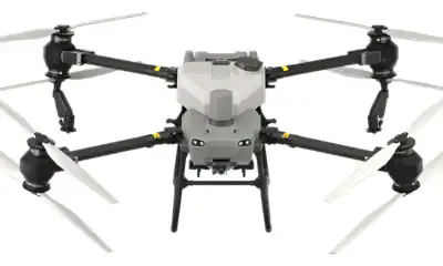 Drone industrial com câmeras para captura aérea e mapeamento de alta precisão.