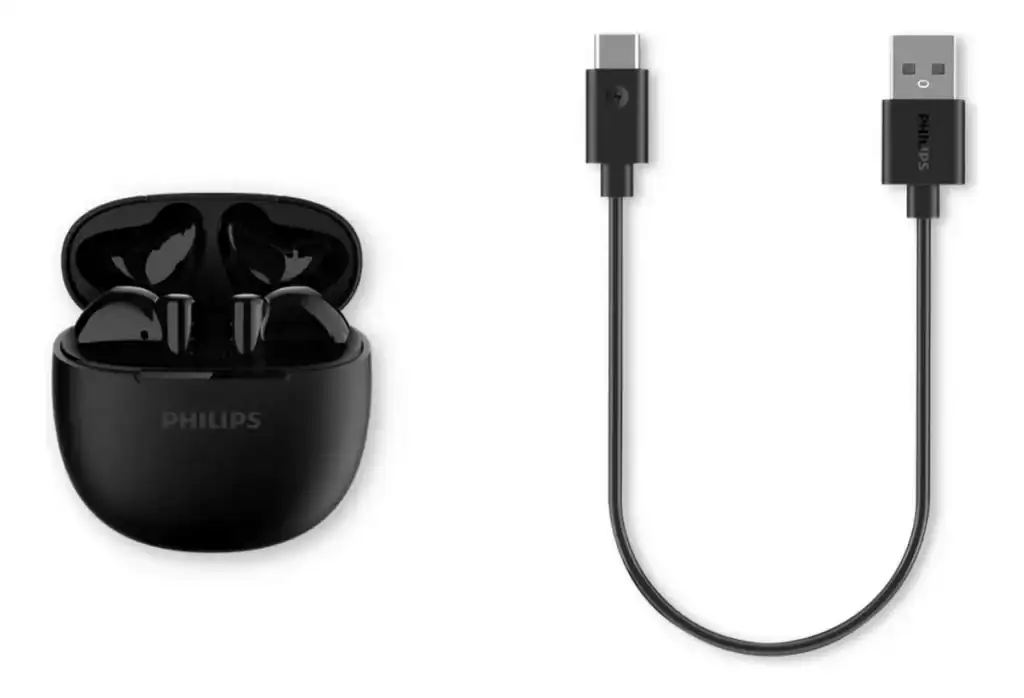 Fones de ouvido sem fio com estojo de carregamento e cabo USB-C para carregamento rápido.