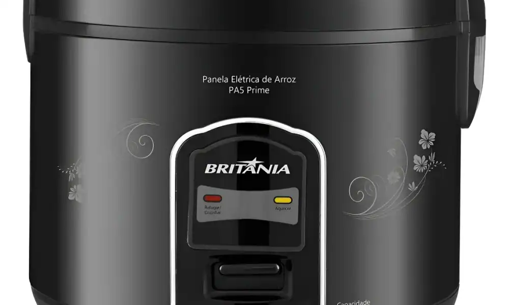 Arroz de panela elétrica Britânia, praticidade na cozinha, capacidade para 5 xícaras.