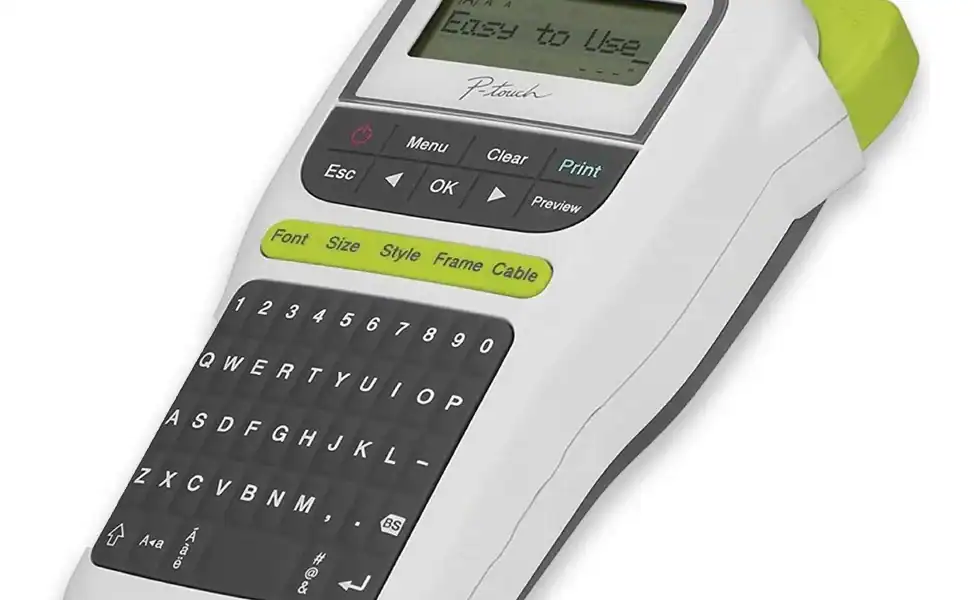 Impressora portátil Brother para impressão de etiquetas e códigos de barras com fácil uso.