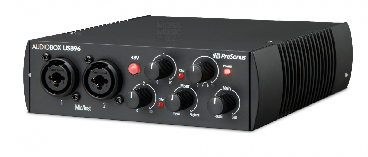 Mixer de áudio USB com entradas para microfone e instrumentos, controle de volume e interface de gra.